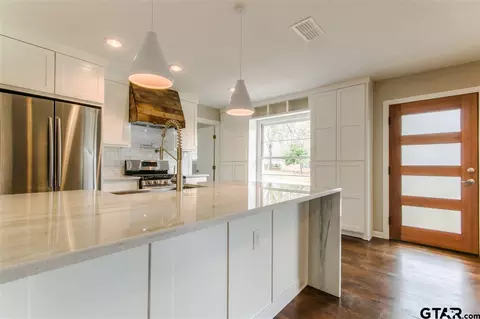 409 E 9th St, Tyler, TX 75701 photo 9