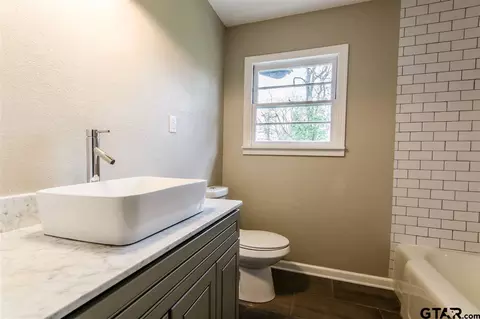 409 E 9th St, Tyler, TX 75701 photo 18