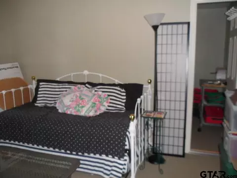 562 Hideaway Ln E, Hideaway, TX 75771 photo 16