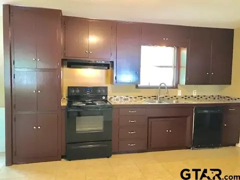 435 Tech Pl, Tyler, TX 75701 photo 4