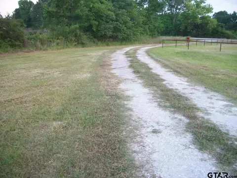 455 Rust St, Avery, TX 75554 photo 14