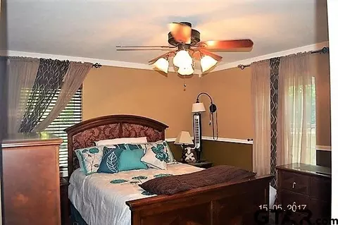 105 Mockingbird, Gilmer, TX 75645 photo 15