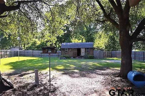 105 Mockingbird, Gilmer, TX 75645 photo 7