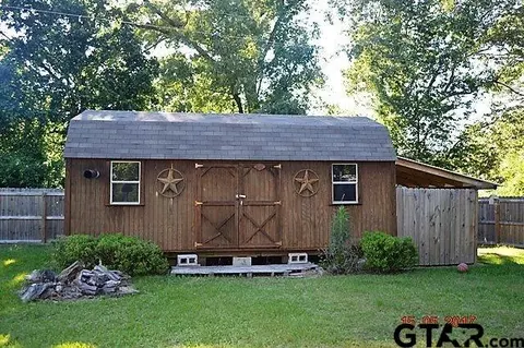 105 Mockingbird, Gilmer, TX 75645 photo 8