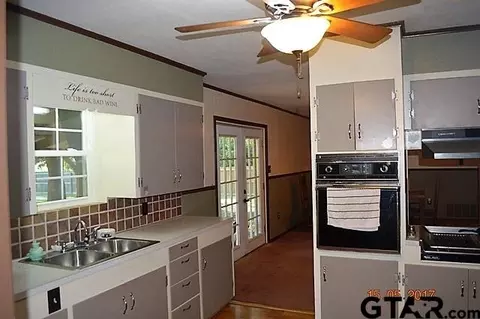 105 Mockingbird, Gilmer, TX 75645 photo 11