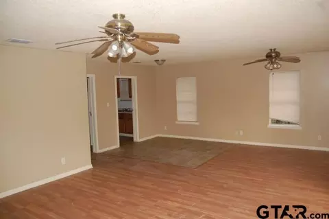 1329 E Commerce, Tyler, TX 75702 photo 3