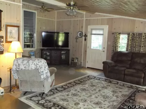 1393 Mora Rd, Gilmer, TX 75644 photo 6