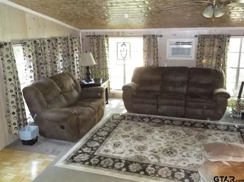 1393 Mora Rd, Gilmer, TX 75644 photo 5