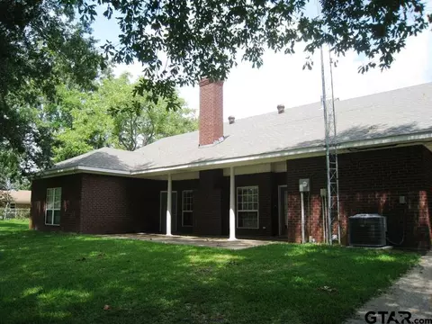 328 Kickapoo St, Frankston, TX 75763 photo 4