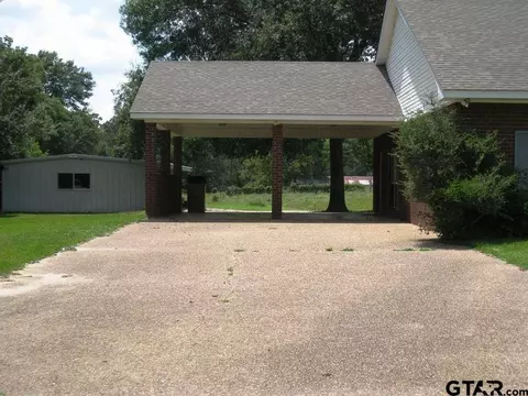 328 Kickapoo St, Frankston, TX 75763 photo 2