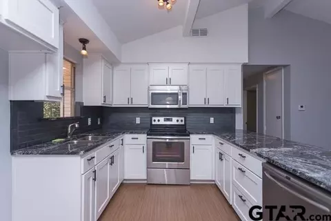 1376 Bridle Path, Hideaway, TX 75771 photo 10