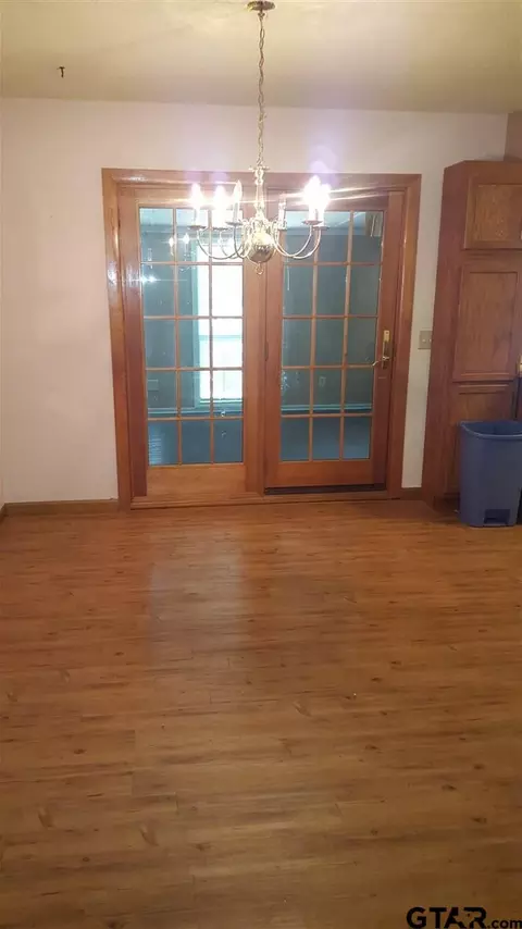 203 Kickapoo Trl, Henderson, TX 75652 photo 10