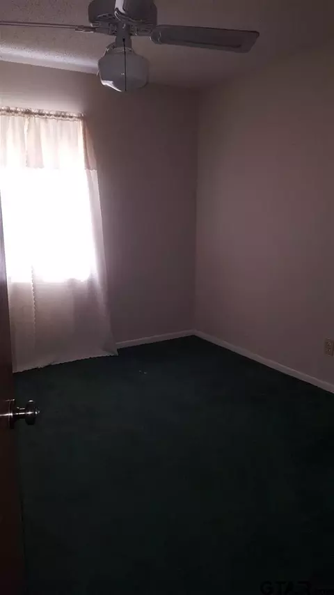 203 Kickapoo Trl, Henderson, TX 75652 photo 4