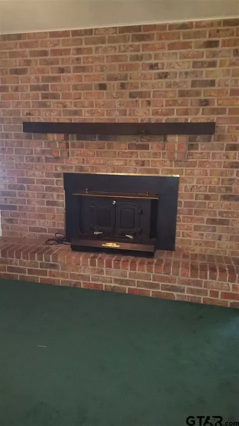 203 Kickapoo Trl, Henderson, TX 75652 photo 6