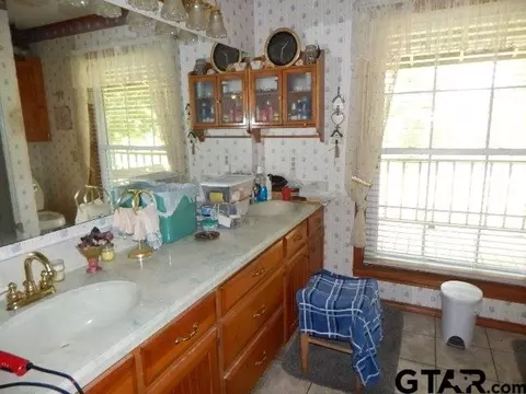 1423 Lime Tree, Gilmer, TX 75644 photo 12