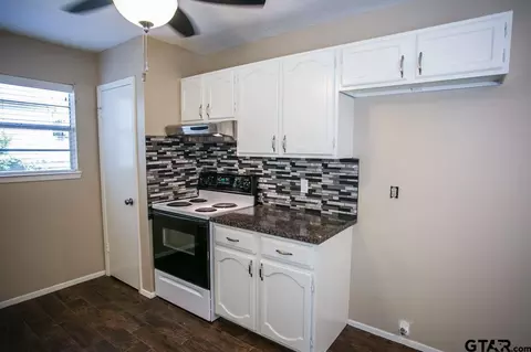 8386 Cedar Ridge Dr, Tyler, TX 75708 photo 12