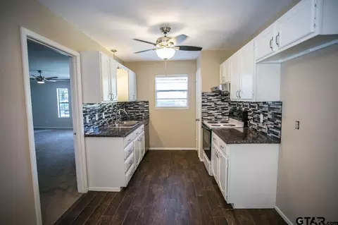 8386 Cedar Ridge Dr, Tyler, TX 75708 photo 10
