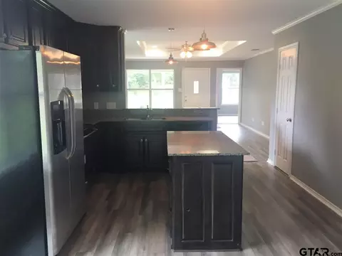 702 S Florey, Mount Pleasant, TX 75455 photo 4