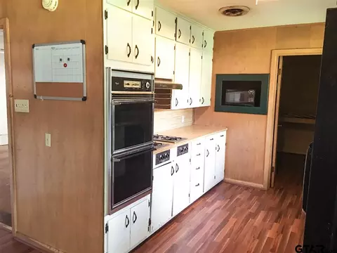 684 E Main, Van, TX 75790 photo 12