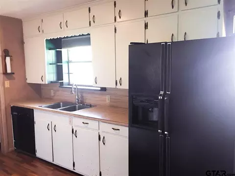 684 E Main, Van, TX 75790 photo 11