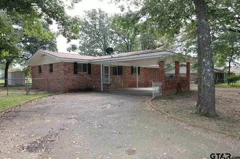 233 Hideaway Ln E, Hideaway, TX 75771 photo 2