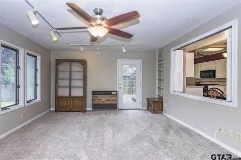 1702 Rodden Dr, Longview, TX 75604 photo 14
