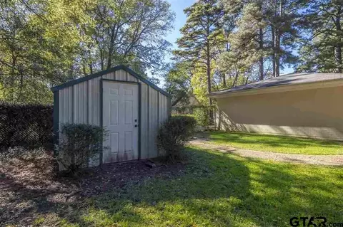 1612 Willowview St, Longview, TX 75604 photo 22
