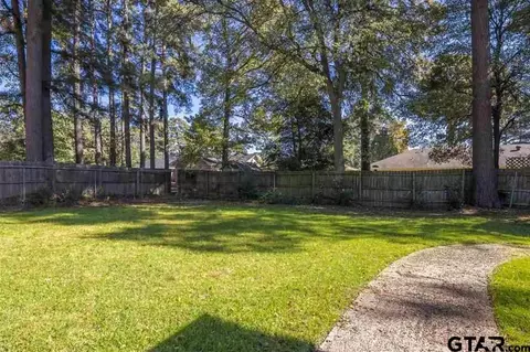 1612 Willowview St, Longview, TX 75604 photo 21