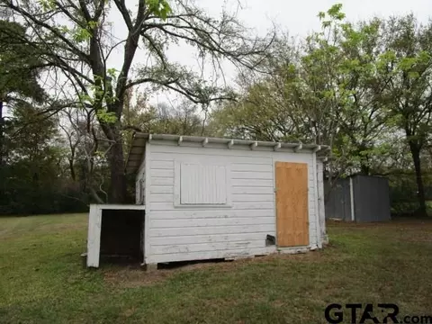 705 E Quitman St, Alba, TX 75410 photo 2