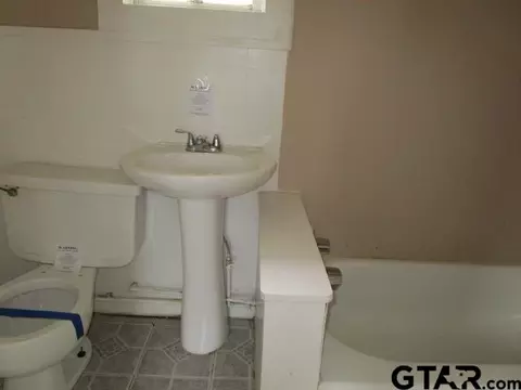 705 E Quitman St, Alba, TX 75410 photo 12