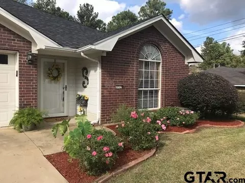 3717 Mark Dr, Longview, TX 75604 photo 2
