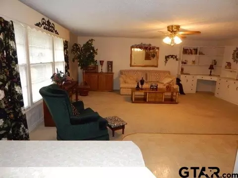 802 Park, Gilmer, TX 75644 photo 10