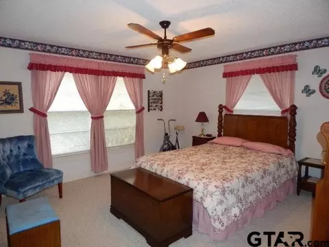 802 Park, Gilmer, TX 75644 photo 17