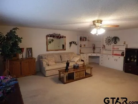 802 Park, Gilmer, TX 75644 photo 5
