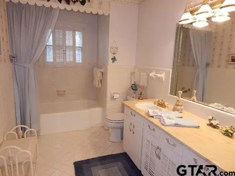 802 Park, Gilmer, TX 75644 photo 14
