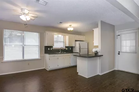 3734 Dowell Dr, Longview, TX 75604 photo 5