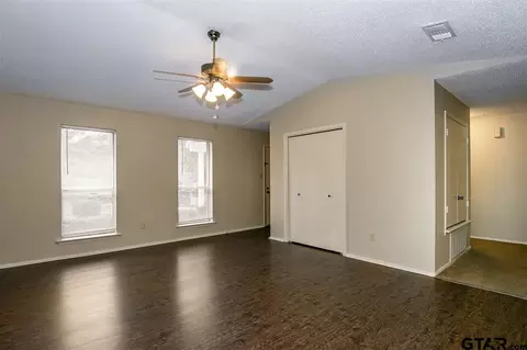 3734 Dowell Dr, Longview, TX 75604 photo 4