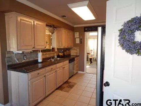 811 Toler Ct, Longview, TX 75604 photo 14