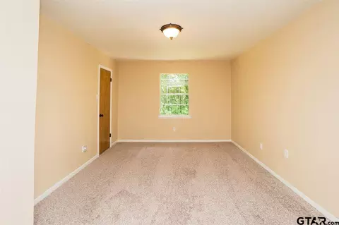 919 Regency Dr, Longview, TX 75604 photo 16