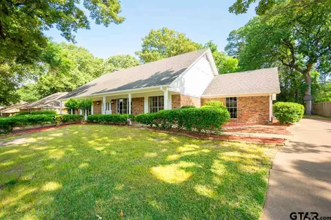919 Regency Dr, Longview, TX 75604 photo 6