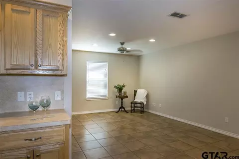 2101 Pine Tree Rd, Longview, TX 75604 photo 10