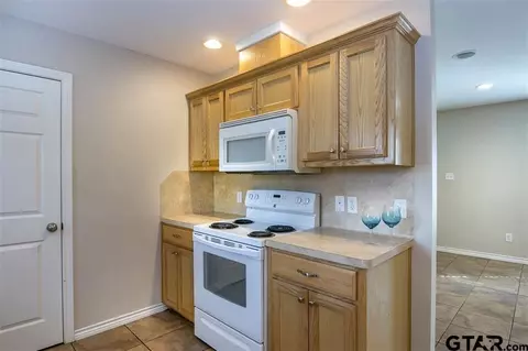 2101 Pine Tree Rd, Longview, TX 75604 photo 7