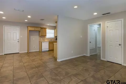 2101 Pine Tree Rd, Longview, TX 75604 photo 17
