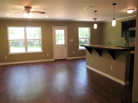 1614 Outer Dr, Tyler, TX 75701 photo 5