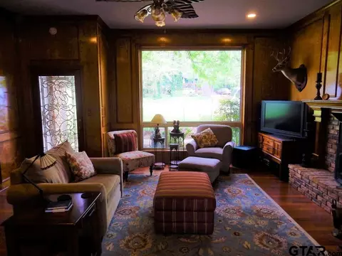 413 Hideaway Ln E, Hideaway, TX 75771 photo 5