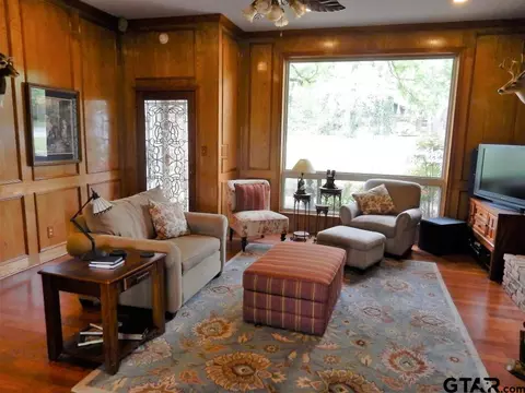 413 Hideaway Ln E, Hideaway, TX 75771 photo 2