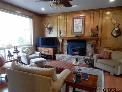 413 Hideaway Ln E, Hideaway, TX 75771 photo 3