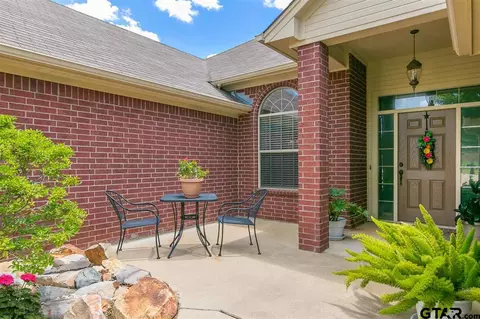 802 Jack Ct, Longview, TX 75601 photo 3