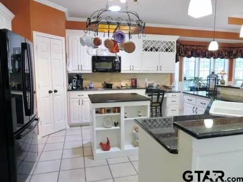 531 Hide A Way Ln E, Hideaway, TX 75771 photo 8