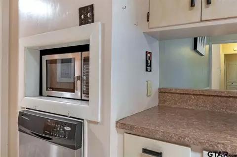 310 E Twilight, Longview, TX 75604 photo 5